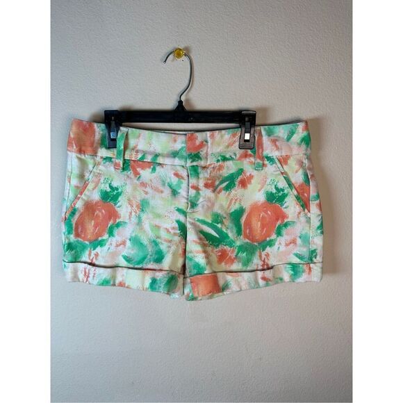 Alice + Olivia Pants - Alice + Olivia Floral Cuffed Mid Rise Shorts sz 6